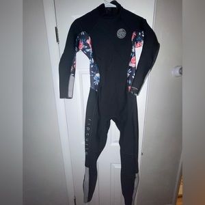 Brand New with Tags Ripcurl Wetsuit
